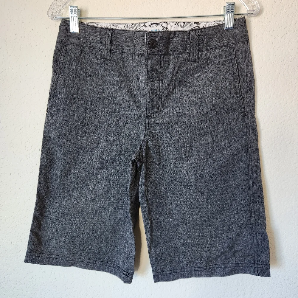 Young Man's Shawn White Gray Skater Mid Length Shorts Size 16